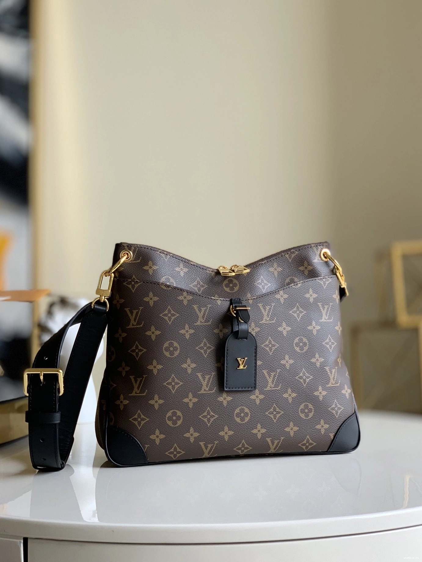 WIS ODÉON VUITTON LOUIS MM 0902
